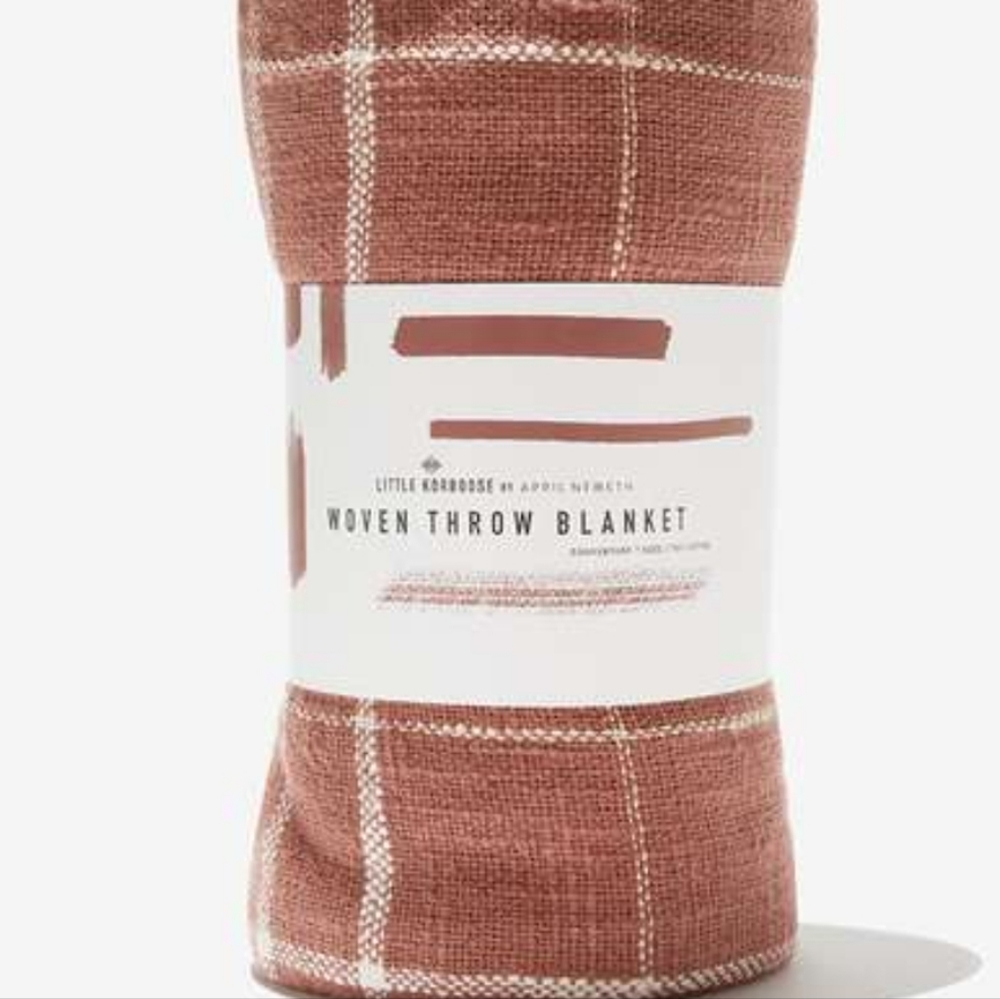 LITTLE KORBOOSE Woven Throw Blanket - Rust